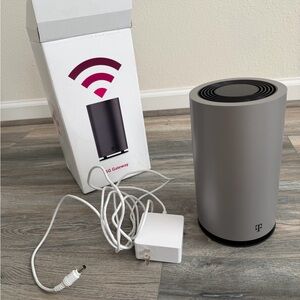 Gray 5G Gateway Router T-Mobile